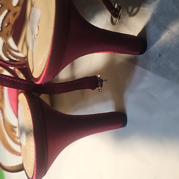 Elegant Red Rhinestone Strappy Women's Heeled Sandals NWOT - Picture 5 of 7